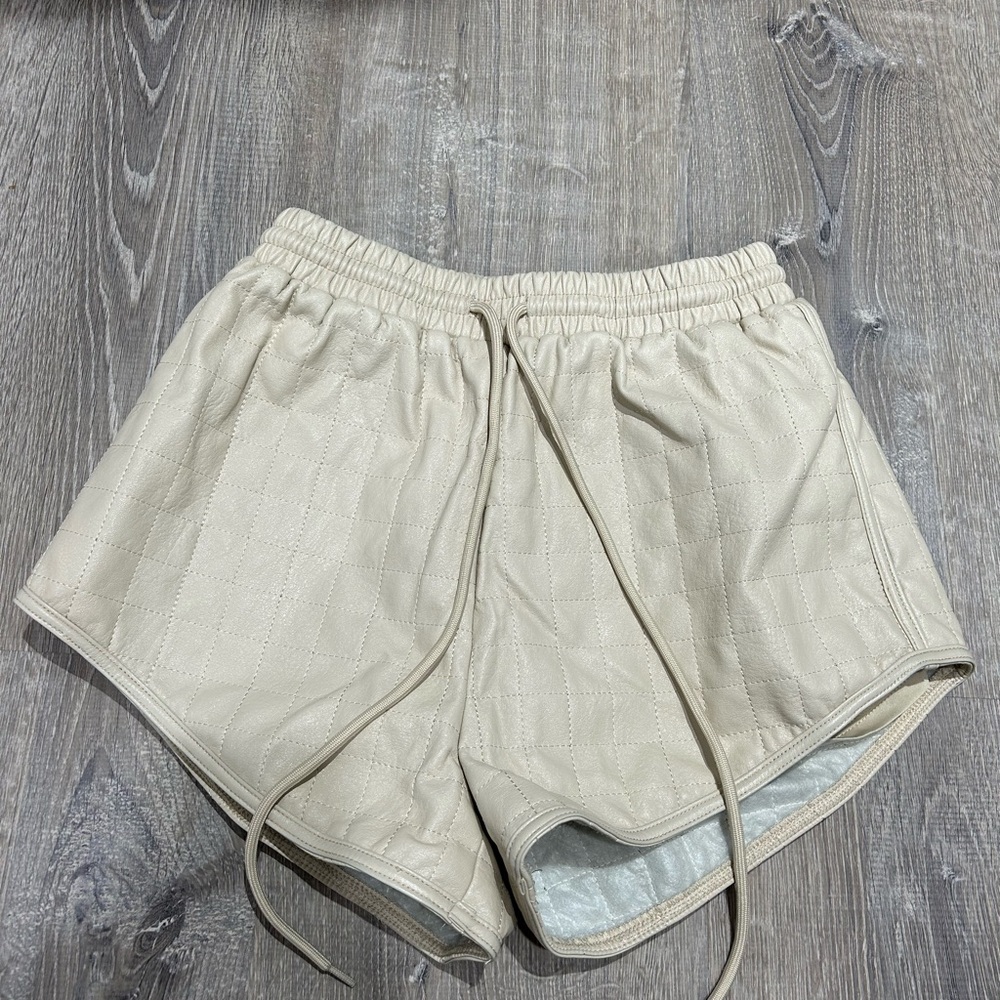 Women's Cream Quilted Shorts